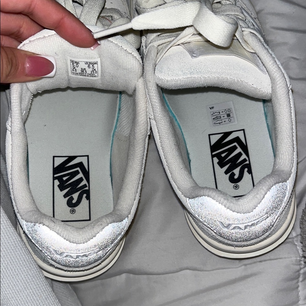 Vans Cream and White Men's Sneakers - Picture 5 of 5